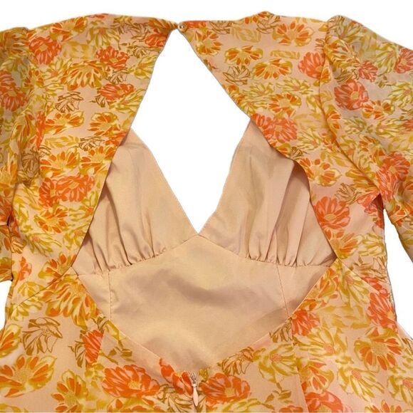 Selfie Leslie Sally Angel Sleeve Open Back Dress Floral Print Pink - Picture 11 of 16